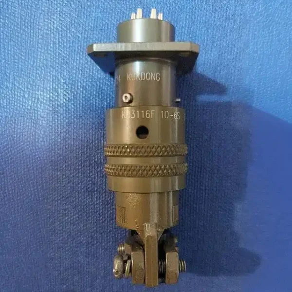 کانکتور نظامی 6 پین کره‌ای؛ KD3116F 10-6S و KD3112E 10-6P (تصویر 2)