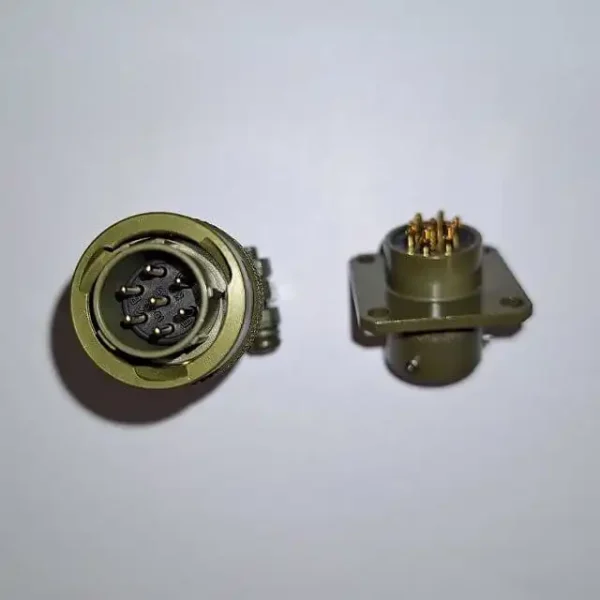 کانکتور نظامی 3 پین کره‌ای؛ KD3116F 8-3P و KD3112E 8-3S (تصویر 1)